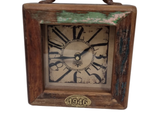 Small Recycle Square Table Clock